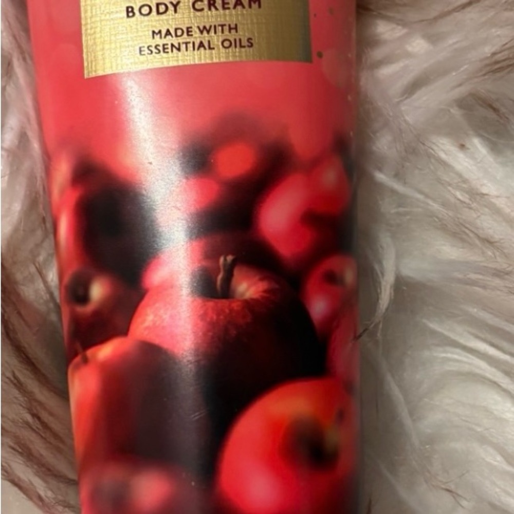 Luxurious Red Body Cream with Essential Oils